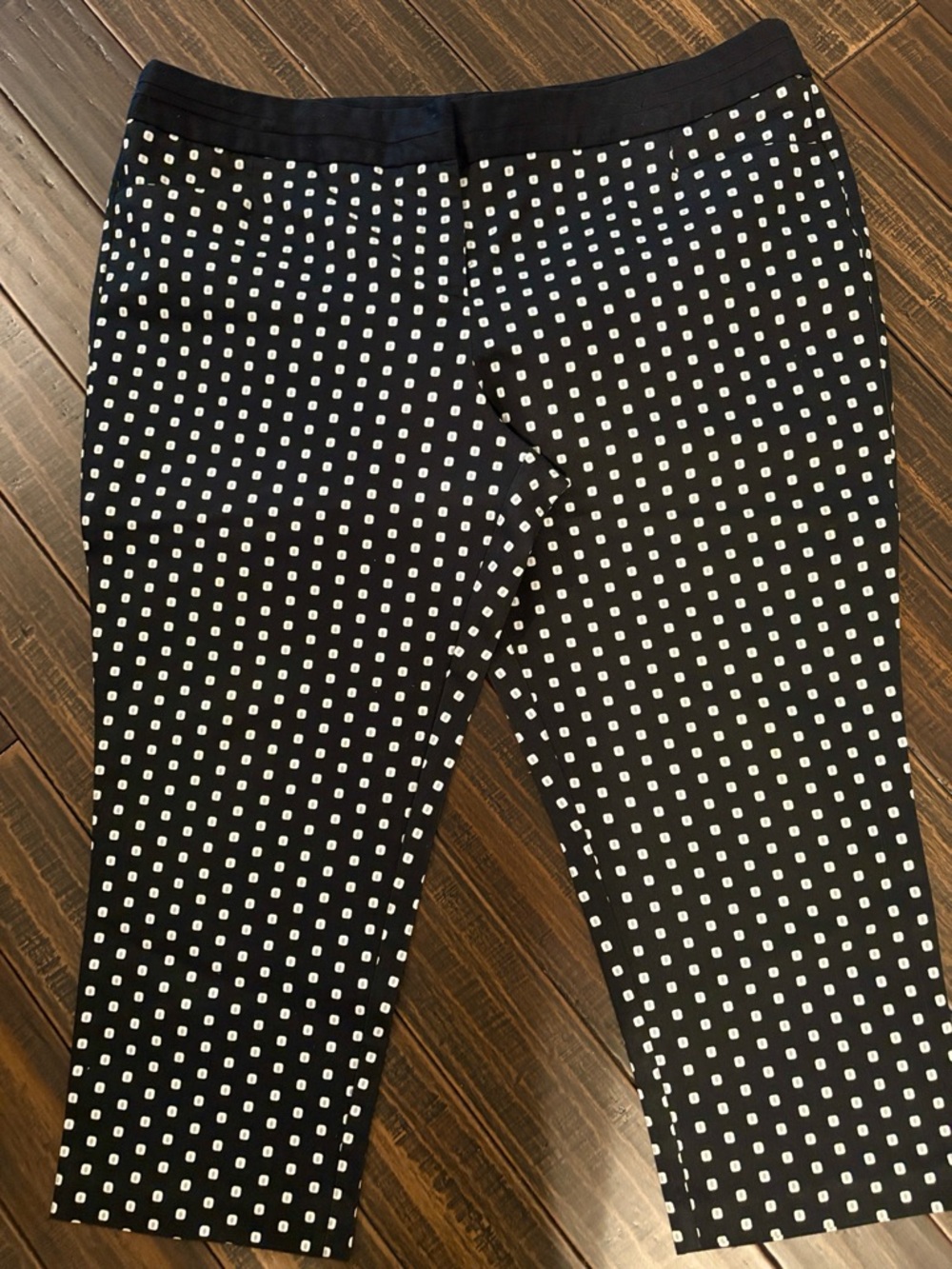 Worthington Black and White Polka Dot Cropped Pants 18W